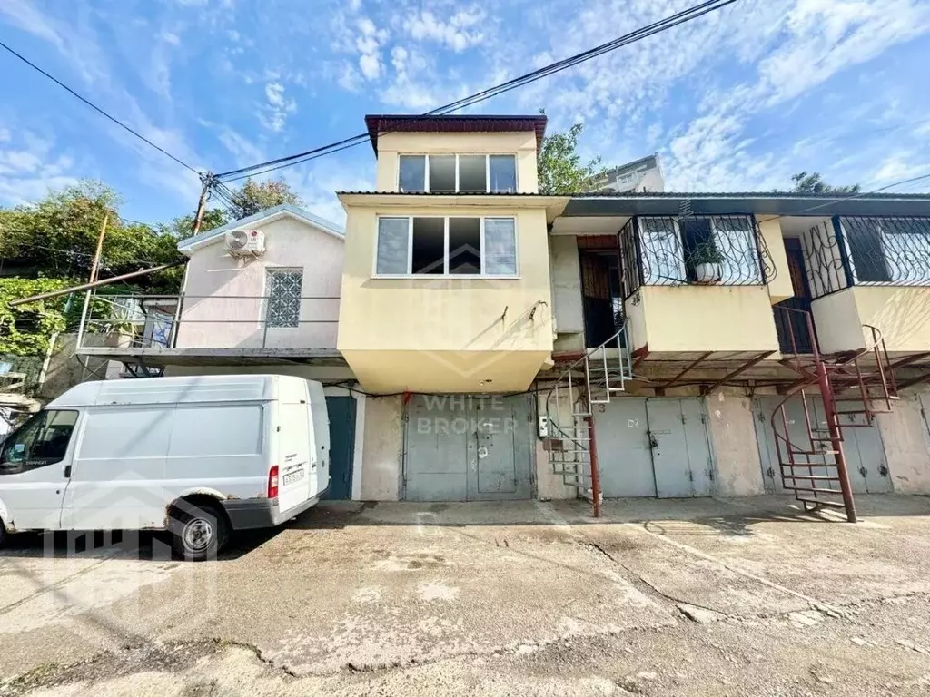 Гараж в Крым, Ялта ул. Суворовская, 21А (84 м) - Фото 2