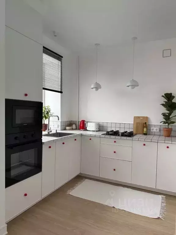 2-к кв. Свердловская область, Екатеринбург ул. Бажова, 125 (43.3 м) - Фото 1