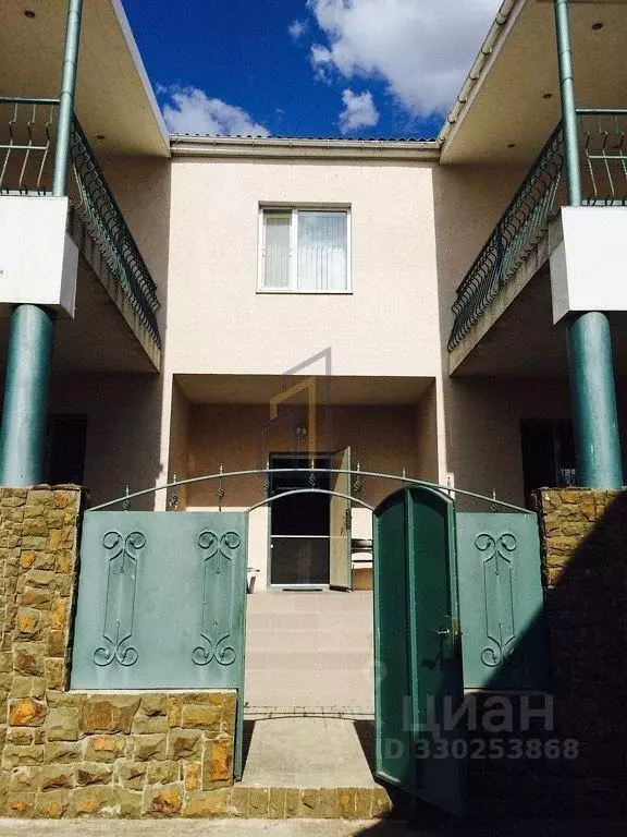 Дом в Крым, Сакский район, Штормовское с/пос, Парус кп 208 (300 м) - Фото 2