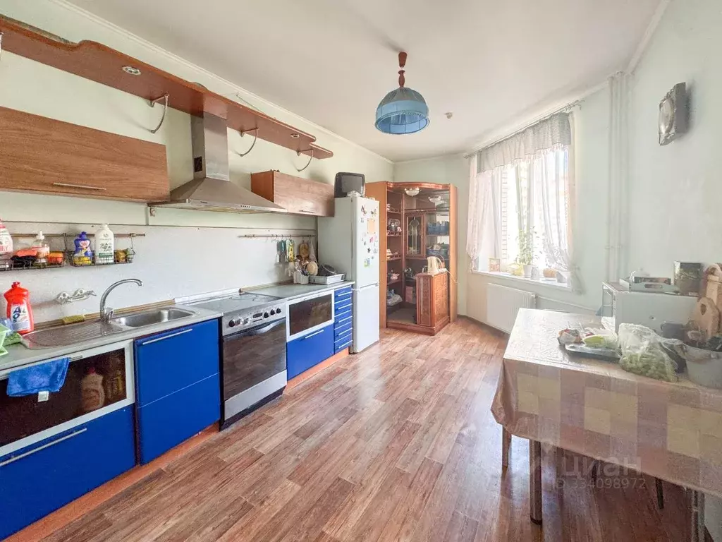 3-к кв. Санкт-Петербург ул. Ворошилова, 25к2 (91.0 м) - Фото 1