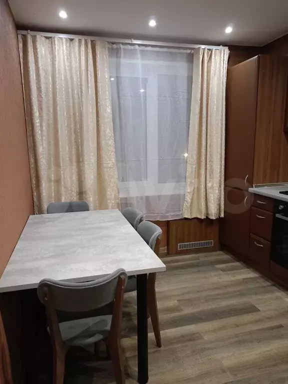 2-к. квартира, 50 м, 3/9 эт. - Фото 0