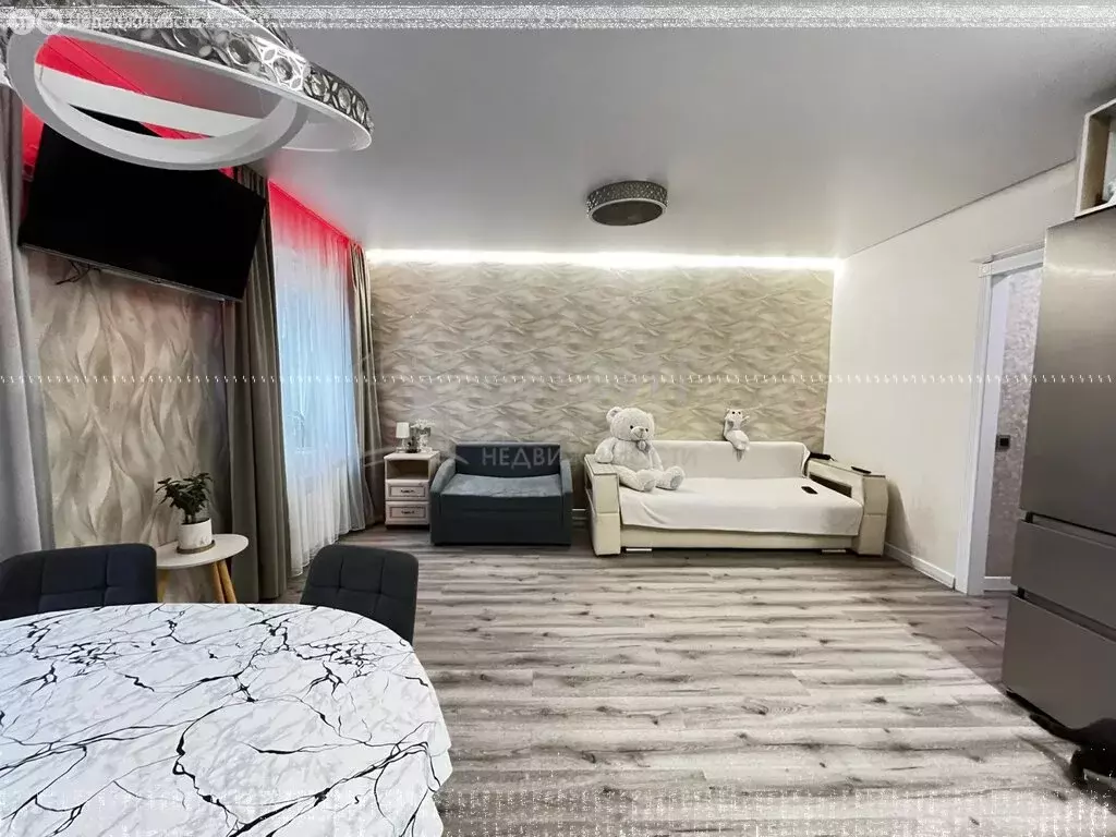2-комнатная квартира: Мензелинск, улица Ленина, 127 (47 м) - Фото 1