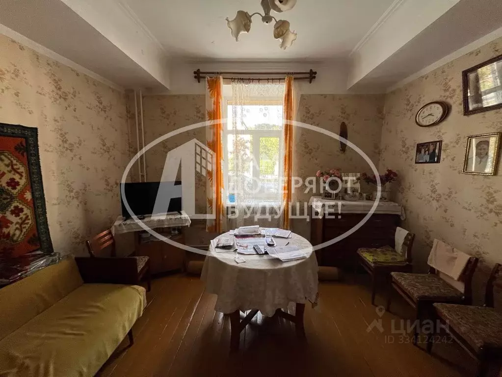 2-к кв. Пермский край, Чусовой ул. Ленина, 13 (53.4 м) - Фото 1