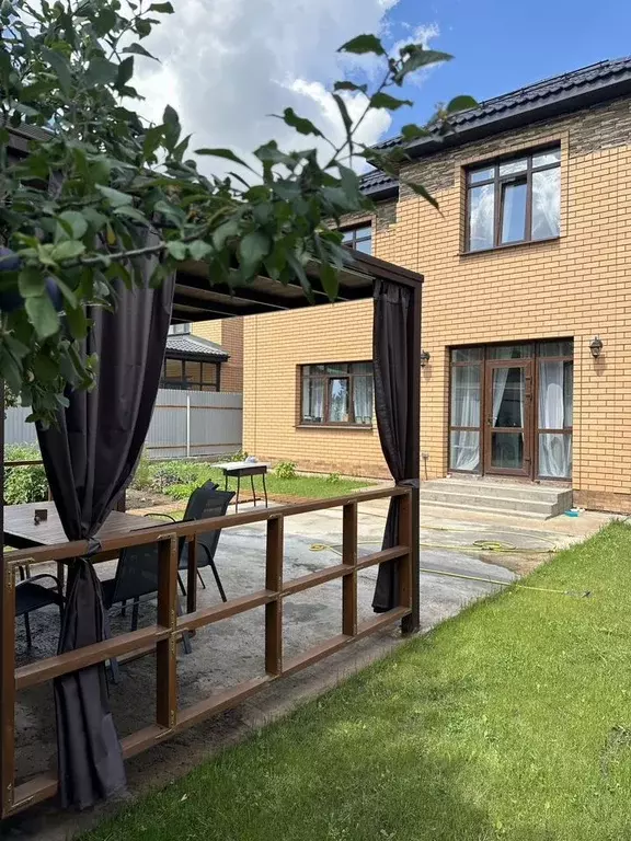 Коттедж в Оренбургская область, Оренбург Ростоши мкр, ул. ... - Фото 1