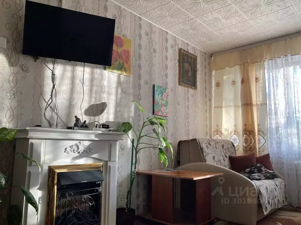 1-к кв. Новгородская область, Старая Русса ул. Гостинодворская, 22 ... - Фото 1