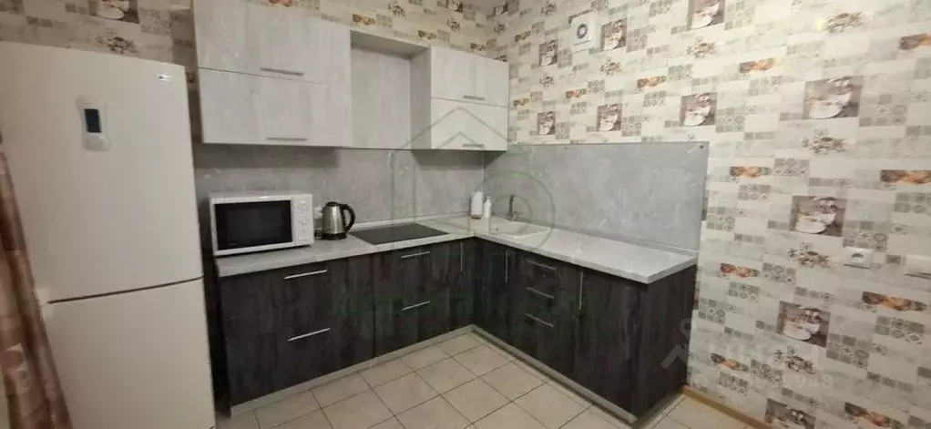 1-к кв. Белгородская область, Старый Оскол Степной мкр,  (55.0 м) - Фото 1