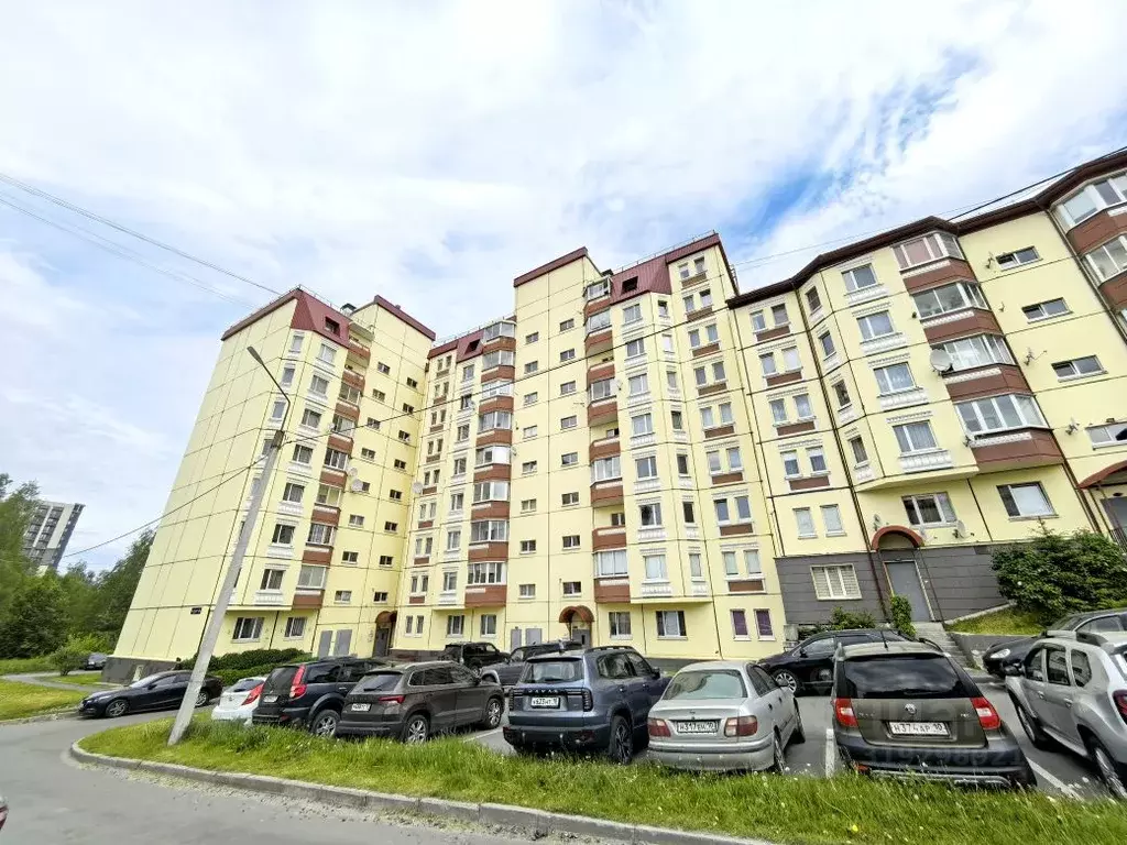 2-к кв. Карелия, Петрозаводск ул. Лизы Чайкиной, 8А (63.0 м) - Фото 0