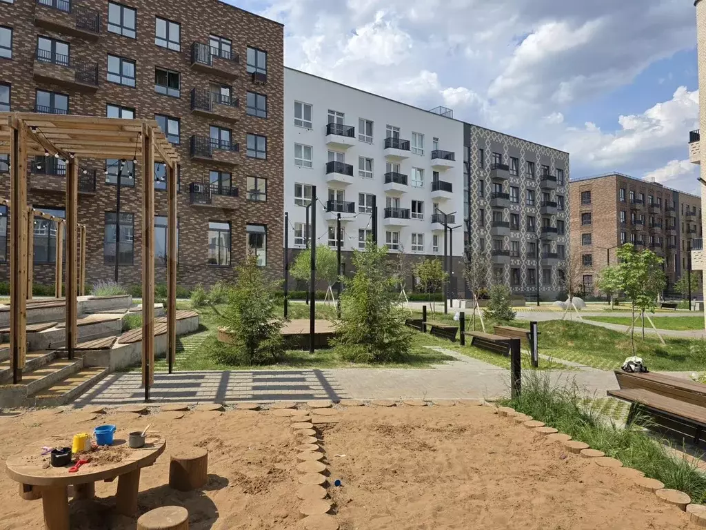2-к. квартира, 65 м, 2/5 эт. - Фото 1