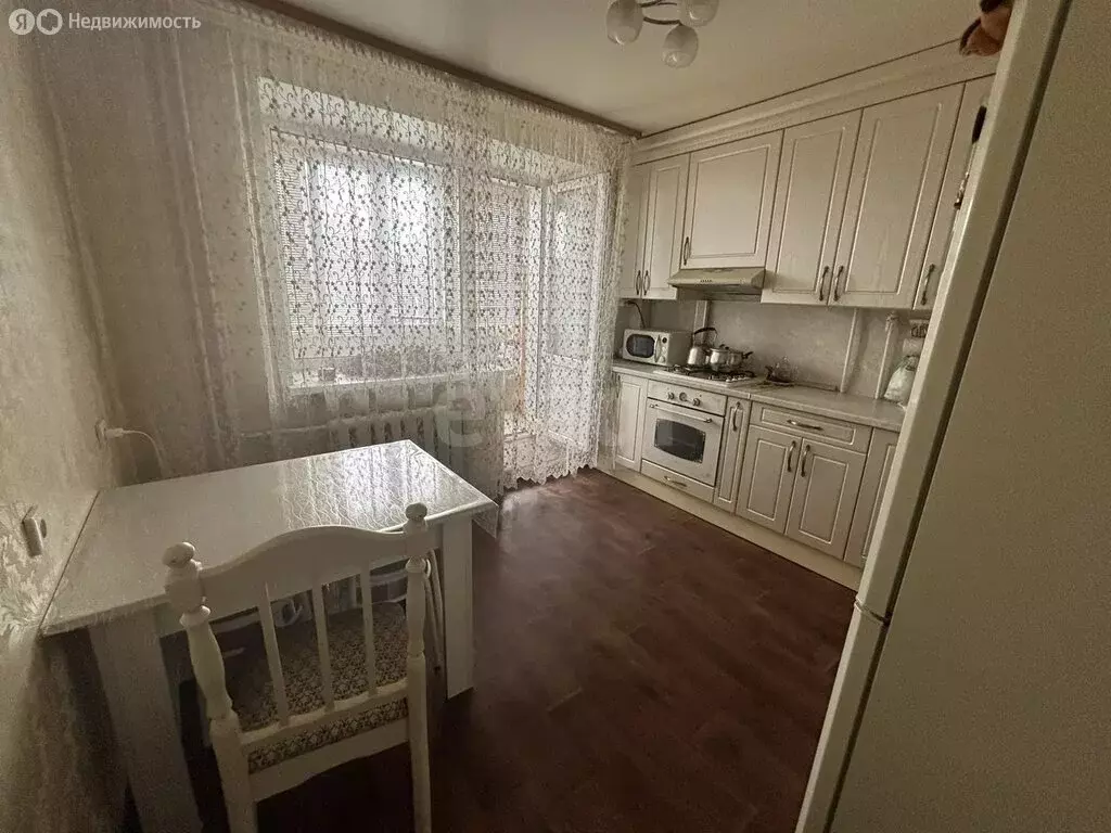 2-комнатная квартира: Бирск, улица Мира, 146 (62.6 м) - Фото 1