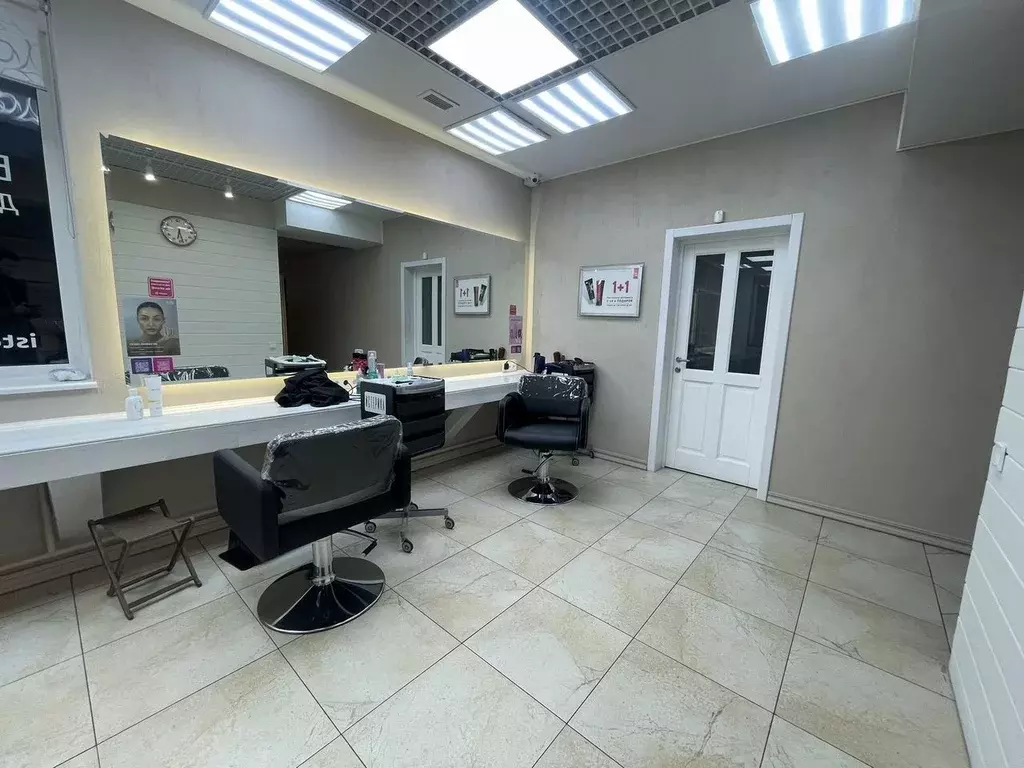 Помещение свободного назначения в Санкт-Петербург ул. Оптиков, 45к1 ... - Фото 2