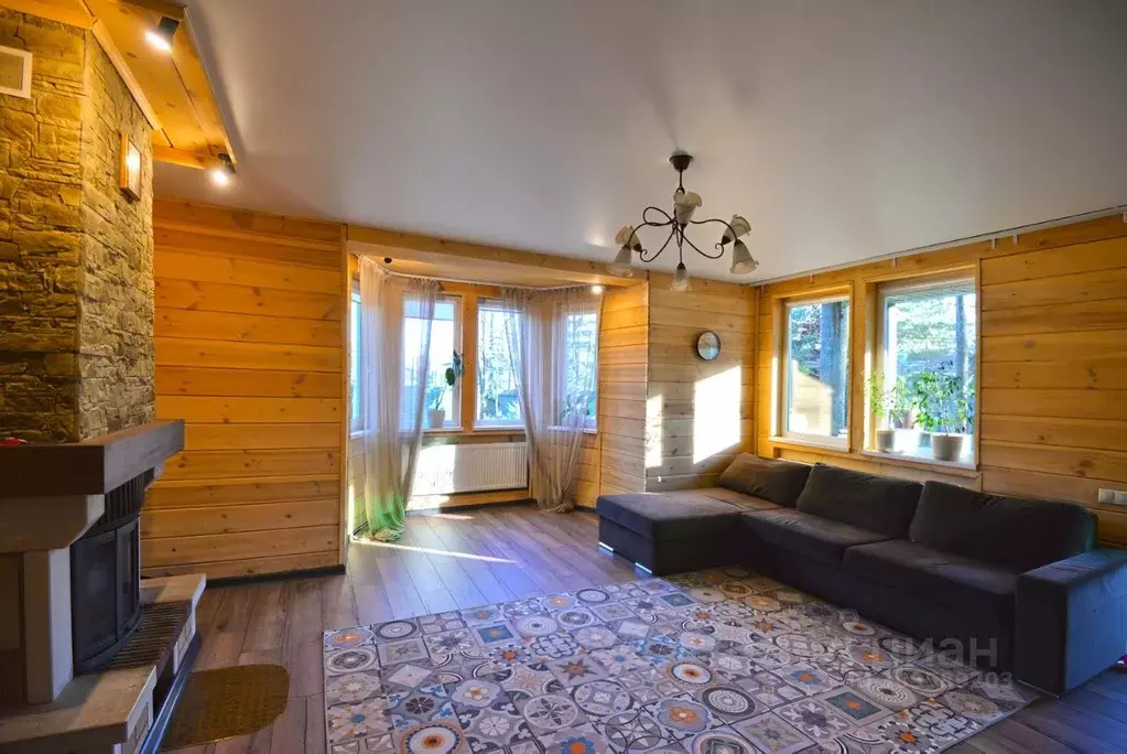 Дом в Москва Таксатор ДСК, 32 (200 м) - Фото 1