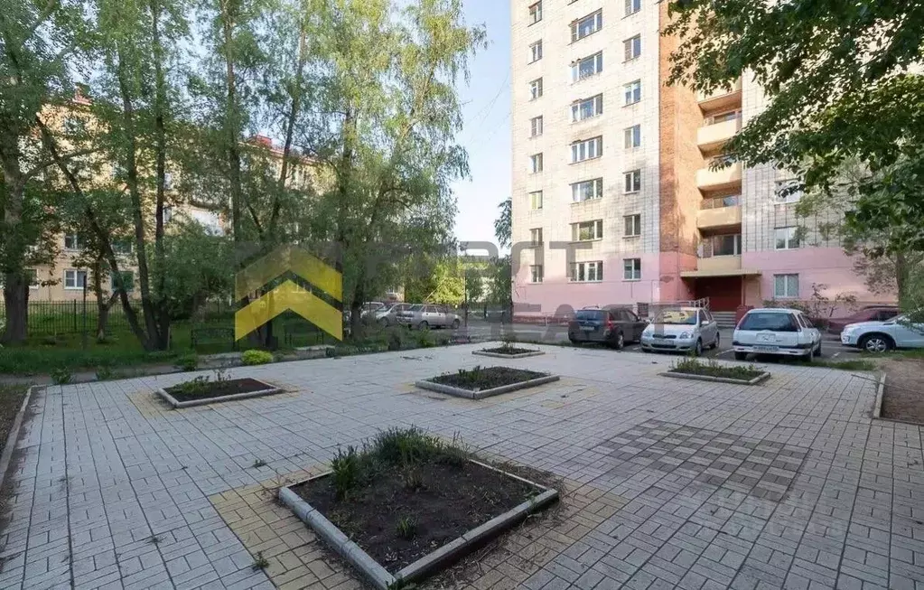 2-к кв. Омская область, Омск Городок Нефтяников мкр, ул. 22 Апреля, ... - Фото 0