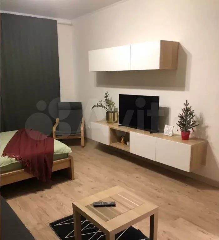 1-к. квартира, 43 м, 8/10 эт. - Фото 1