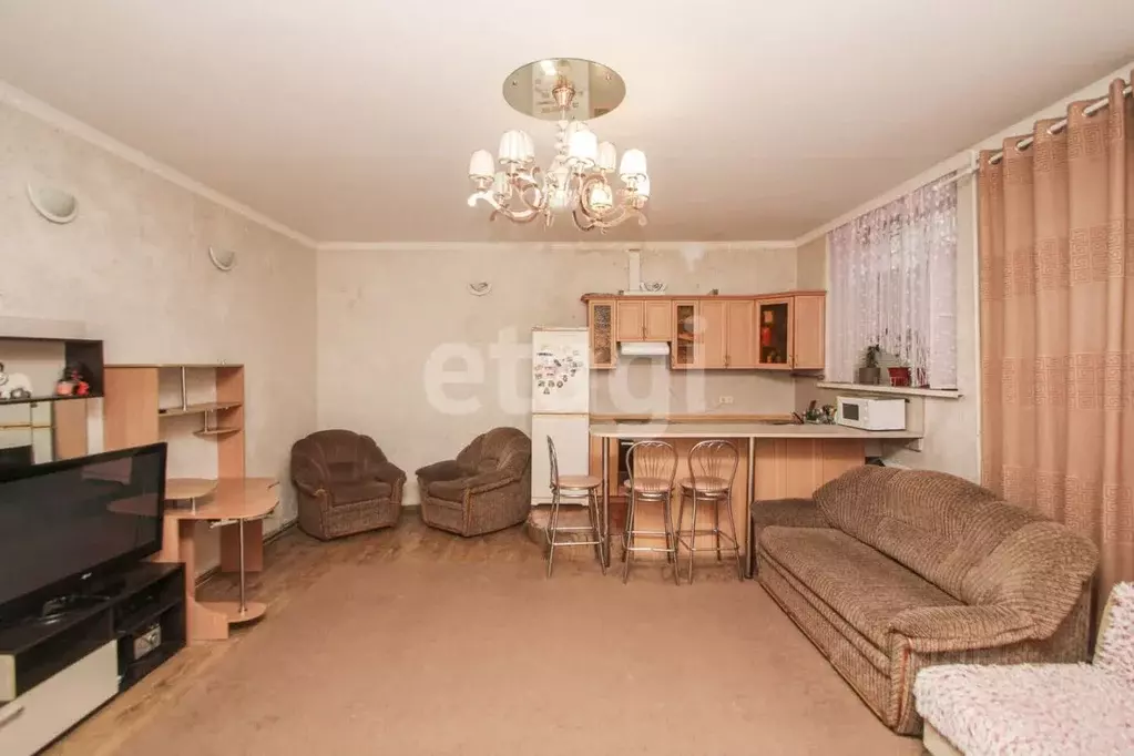 2-к кв. Тюменская область, Тюмень Юганский проезд, 9 (72.4 м) - Фото 1