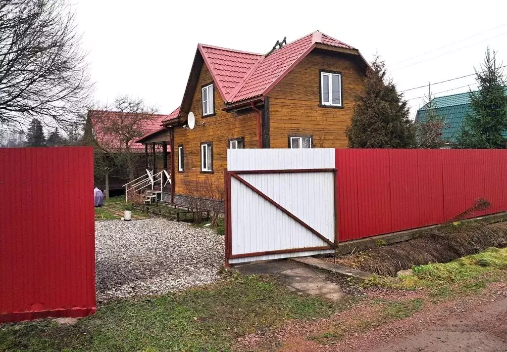 Дом в Ленинградская область, Кировское городское поселение, садовый ... - Фото 1