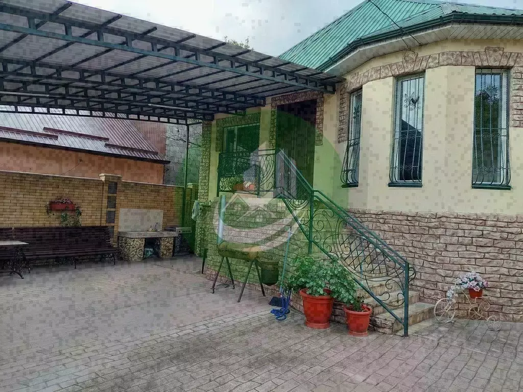 Дом в Ставропольский край, Ессентуки ул. 9 Января, 46А (209 м) - Фото 1