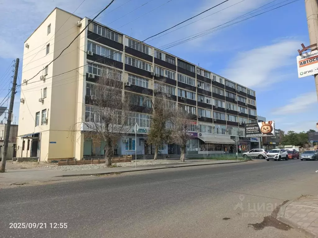 2-к кв. Астраханская область, Астрахань ул. Кирова, 54 (46.4 м) - Фото 2