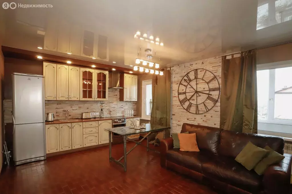 3-комнатная квартира: Иркутск, улица Шпачека, 10 (75 м) - Фото 1