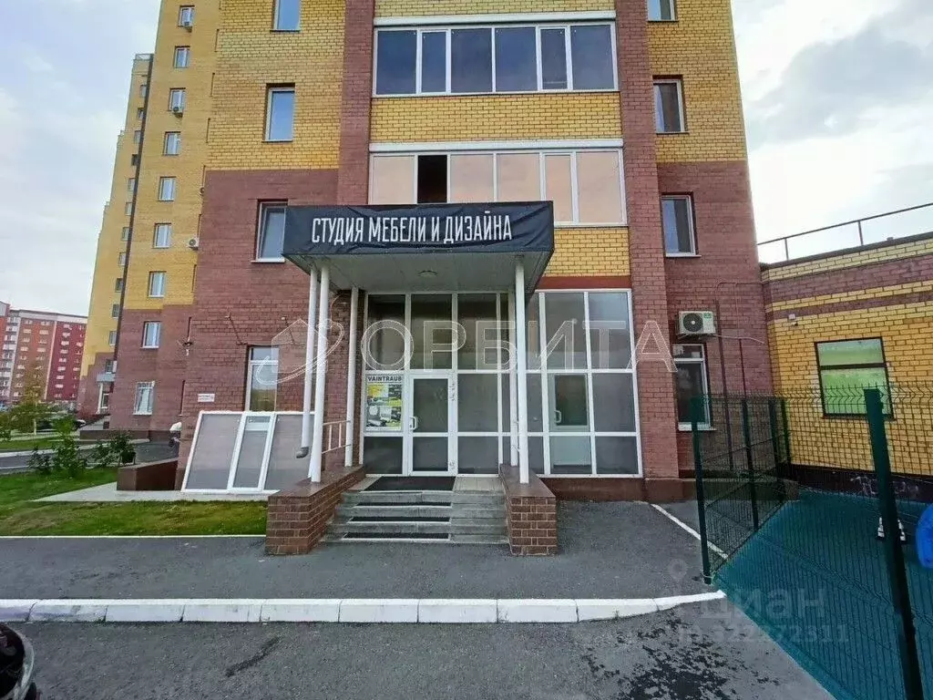Помещение свободного назначения в Тюменская область, Тюмень 6-й мкр, ... - Фото 0