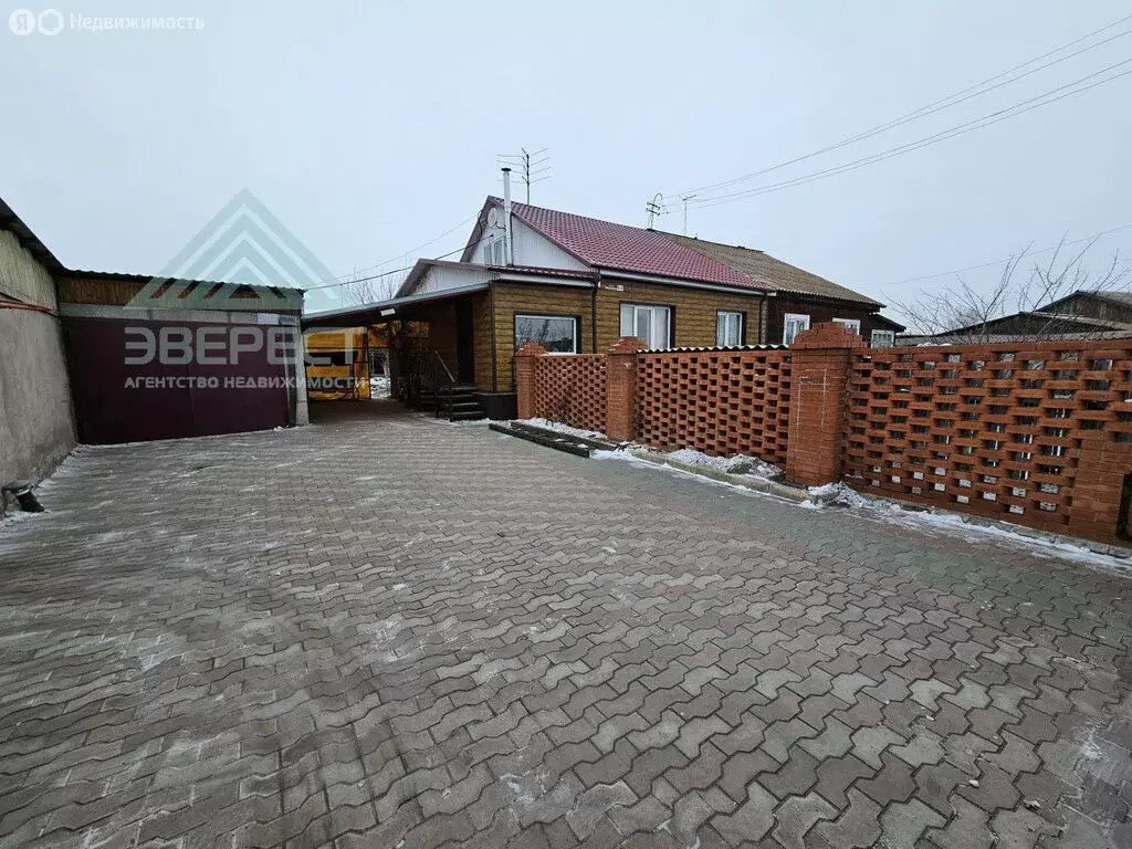 Дом в Республика Хакасия, рабочий посёлок Усть-Абакан, улица Шолохова, ... - Фото 1