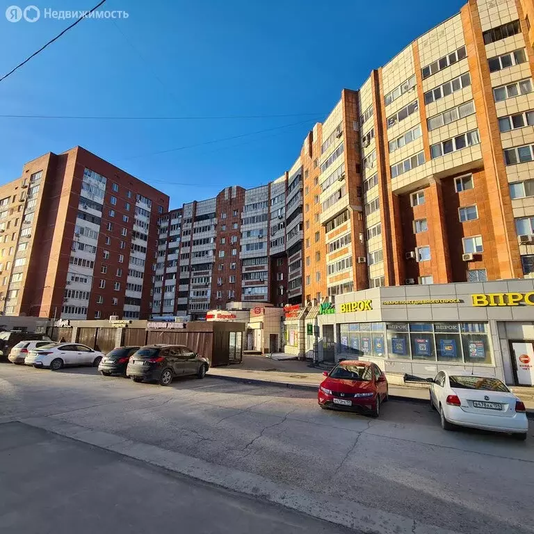 3-комнатная квартира: Пермь, Уинская улица, 13 (81.8 м) - Фото 1