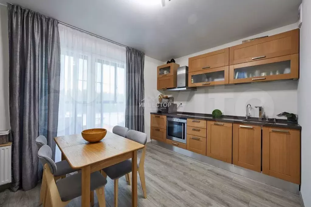 3-к. квартира, 74 м, 4/10 эт. - Фото 1