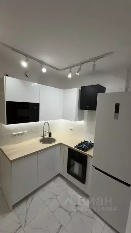 1-к кв. Московская область, Серпухов Осенняя ул., 35 (30.2 м) - Фото 1