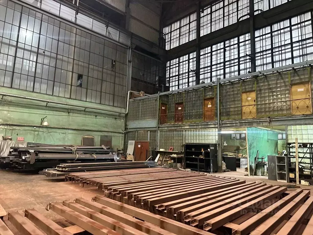 Производственное помещение в Санкт-Петербург просп. Стачек, 47 (3500 ... - Фото 1