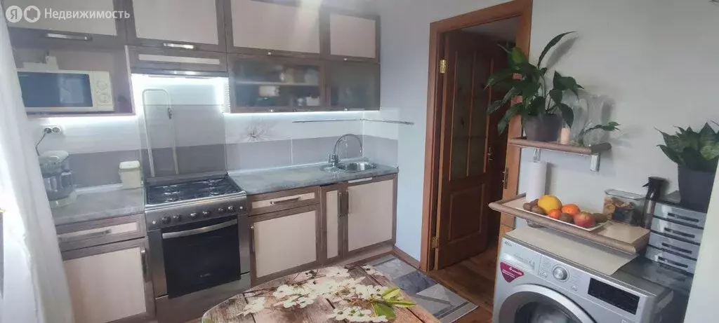 3-комнатная квартира: Симферополь, улица Генерала Родионова, 5 (66.2 ... - Фото 1