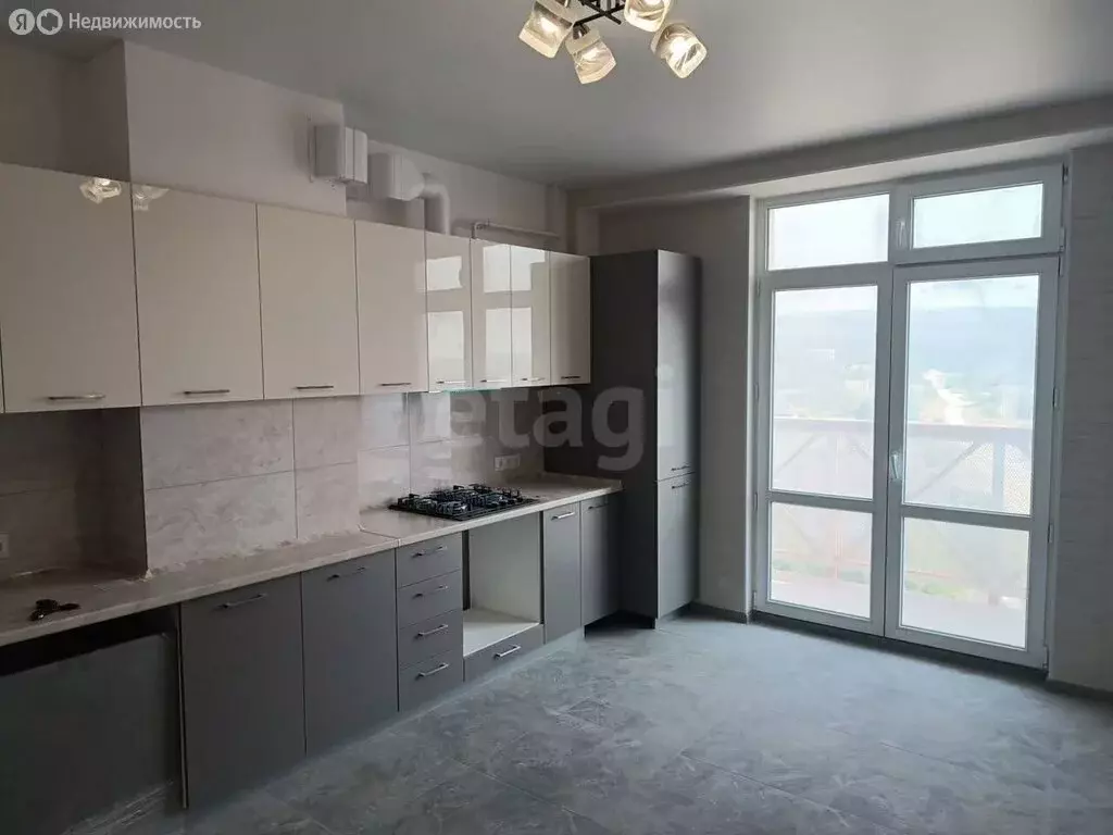 2-комнатная квартира: Симферополь, Балаклавская улица, 133 (75 м) - Фото 2