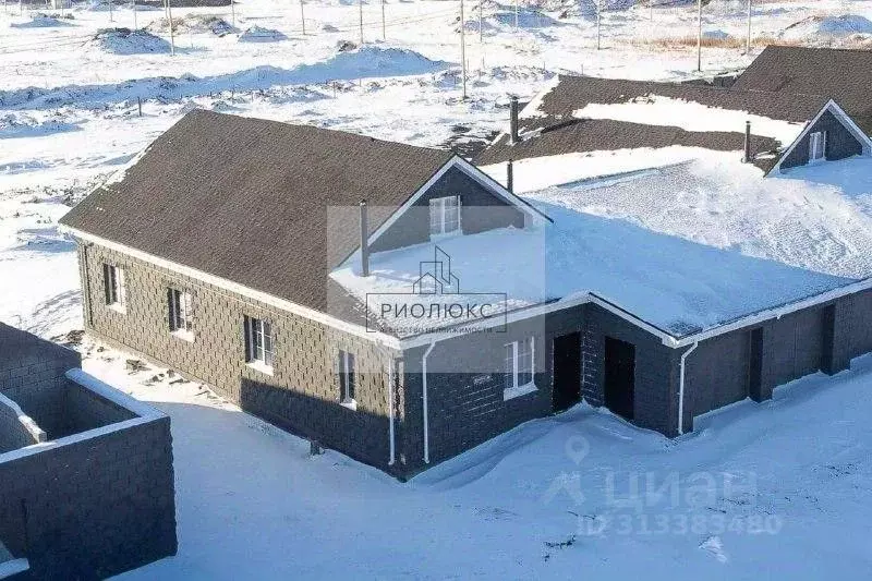 Дом в Челябинская область, Магнитогорск Раздолье кп,  (280 м) - Фото 0