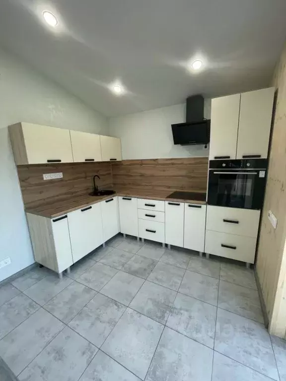 Дом в Кировская область, Киров Театральная пл. (115 м) - Фото 0