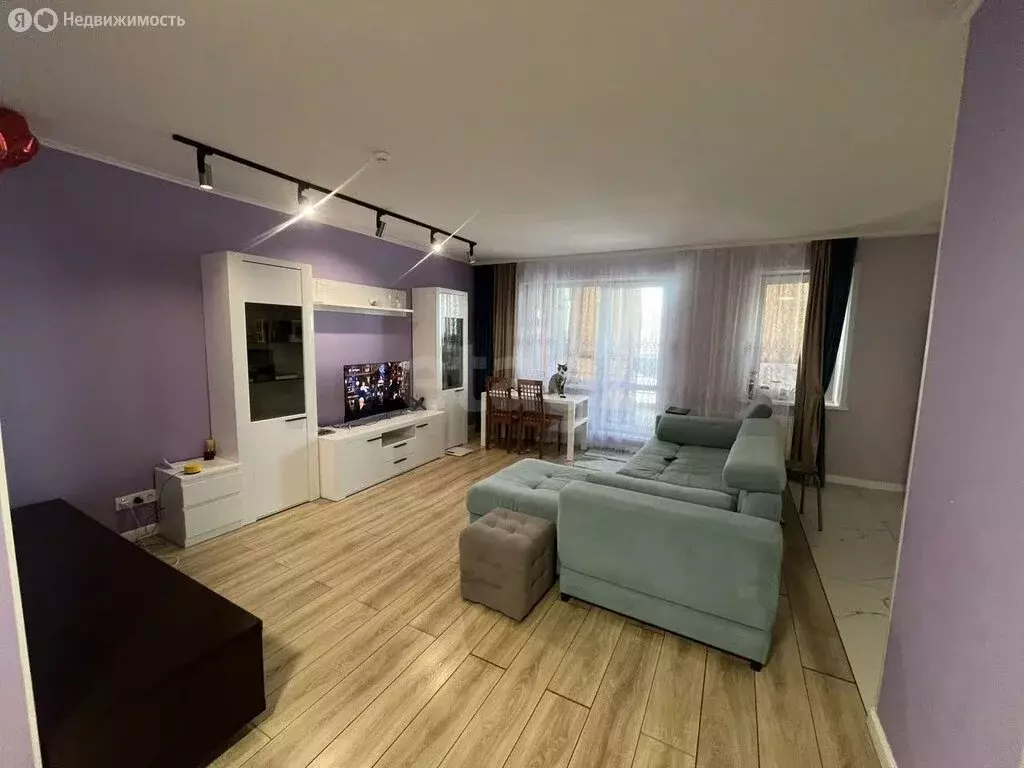 3-комнатная квартира: Пермь, бульвар Гагарина, 18 (59.9 м) - Фото 1