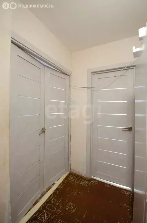 2-комнатная квартира: Ялуторовск, Заводская улица, 2 (49 м) - Фото 2