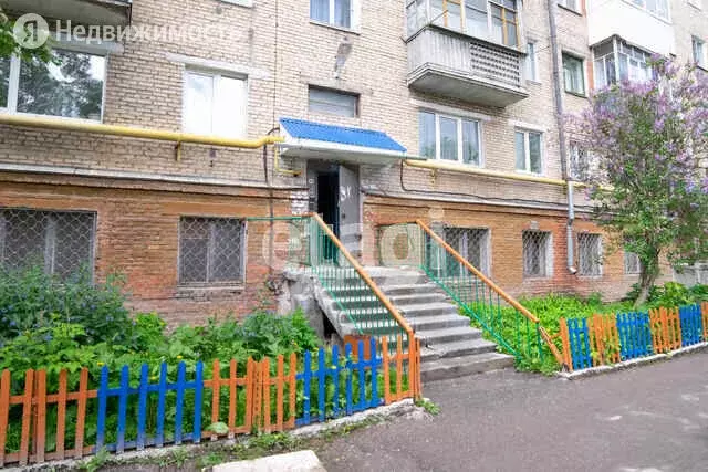 2-комнатная квартира: Златоуст, улица Румянцева, 14 (42 м) - Фото 1