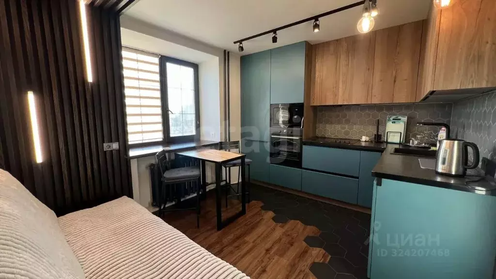 2-к кв. Тюменская область, Тюмень ул. 9 Января, 164к1 (64.0 м) - Фото 1