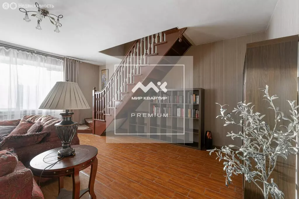 4-комнатная квартира: Гатчина, Красноармейский проспект, 13/7 (160.9 ... - Фото 1