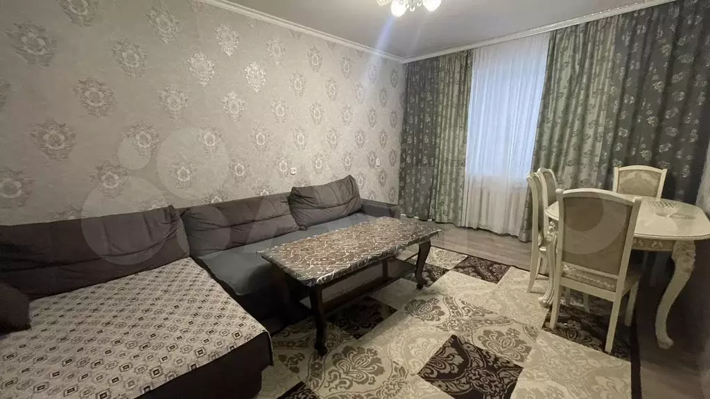 3-к. квартира, 70 м, 2/10 эт. - Фото 0