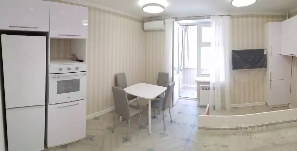 2-к кв. Севастополь ул. Симонок, 55В (65.0 м) - Фото 1