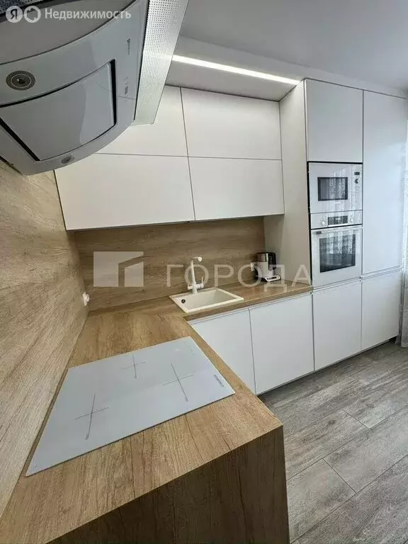 3-комнатная квартира: Барнаул, улица Энтузиастов, 40 (69 м) - Фото 2