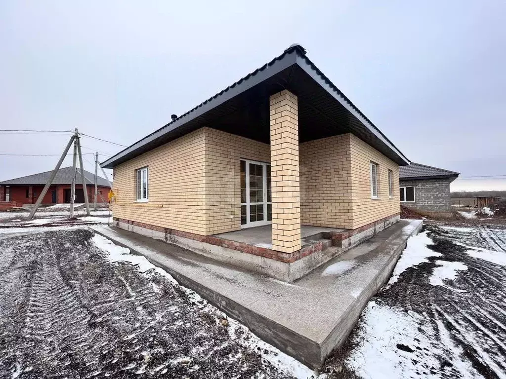 Дом в Оренбургская область, Оренбургский район, с. Благословенка, ... - Фото 0