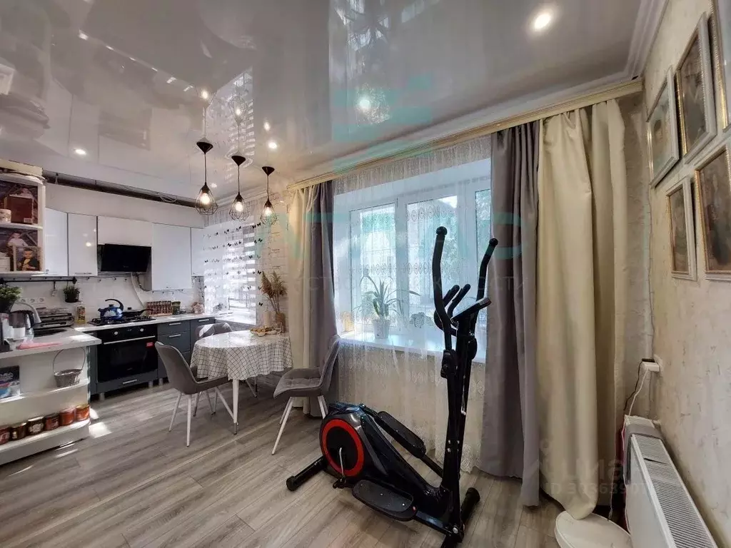 3-к кв. Крым, Симферопольский район, Пожарское с/пос, с. Лекарственное ... - Фото 2