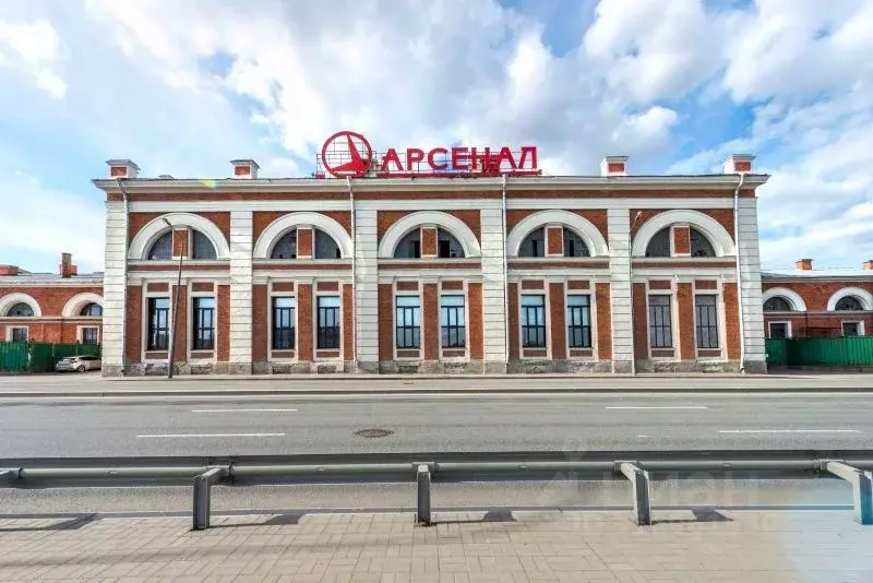 Торговая площадь в Санкт-Петербург ул. Комсомола, 2 (888 м) - Фото 0