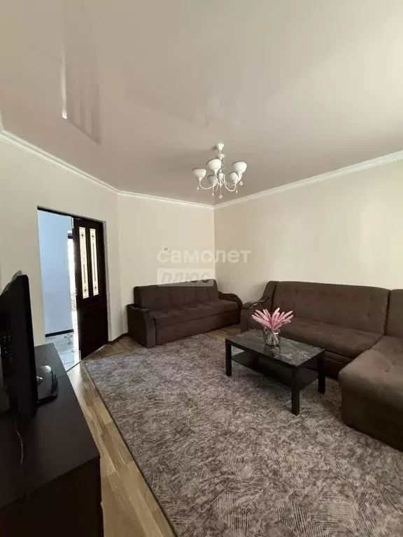 2-к кв. Кабардино-Балкария, Нальчик ул. Байсултанова, 35 (72.0 м) - Фото 2