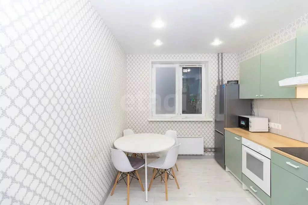 1-комнатная квартира: Тюмень, улица Фармана Салманова, 6 (36 м) - Фото 2