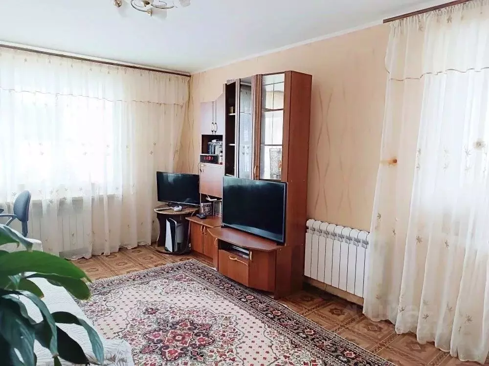 2-к кв. Татарстан, Казань ул. Юлиуса Фучика, 52 (51.4 м) - Фото 1