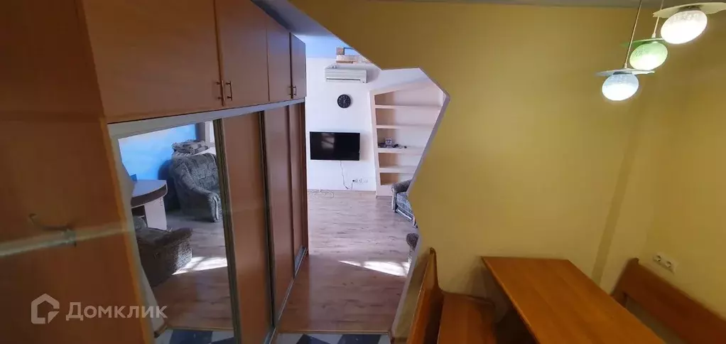 Продаётся 1-к квартира, 70.4 м - Фото 0