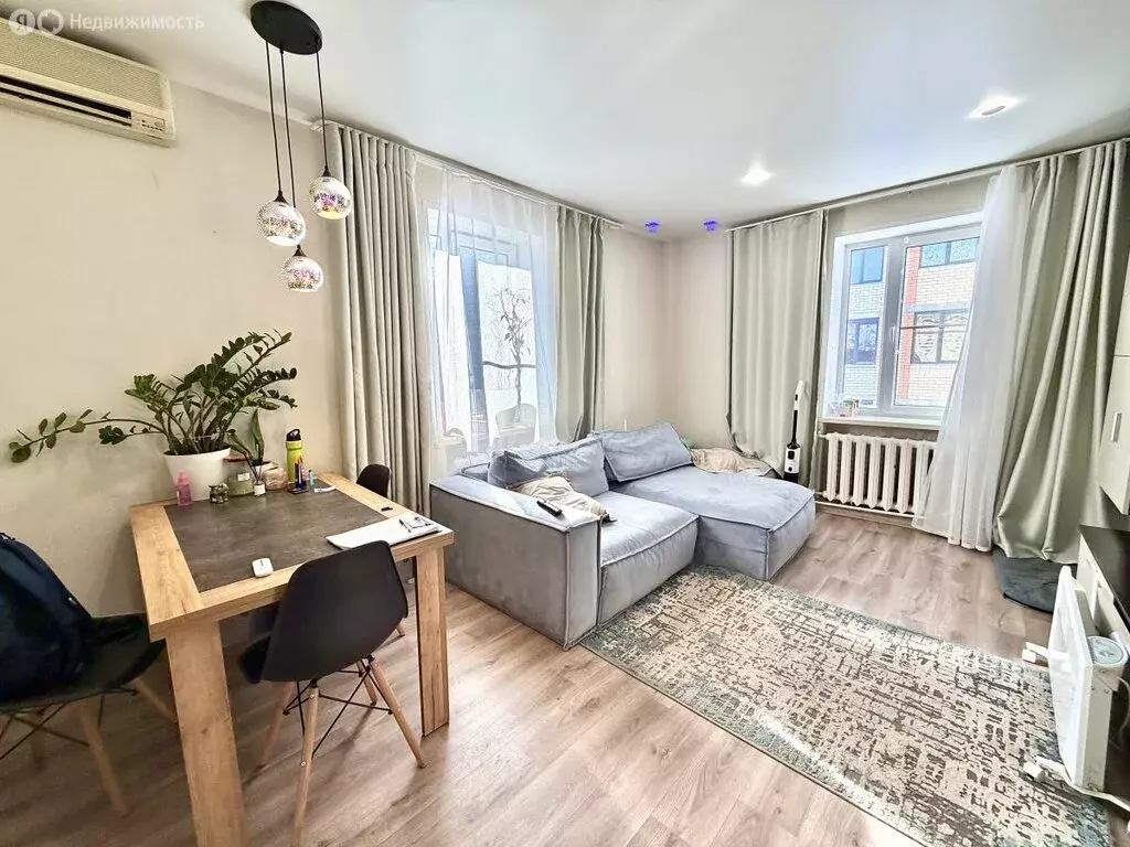 3-комнатная квартира: Волгоград, посёлок Ангарский, улица Полины ... - Фото 1