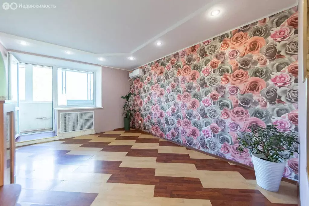 3-комнатная квартира: Хабаровск, Известковая улица, 10 (59.3 м) - Фото 1