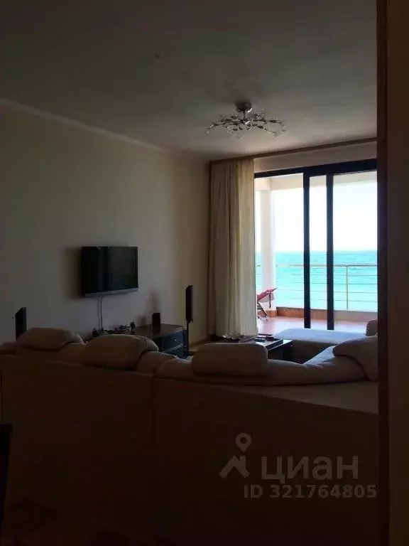 1-к кв. Крым, Алушта муниципальный округ, пос. Чайка ул. Багрова, 16А ... - Фото 0